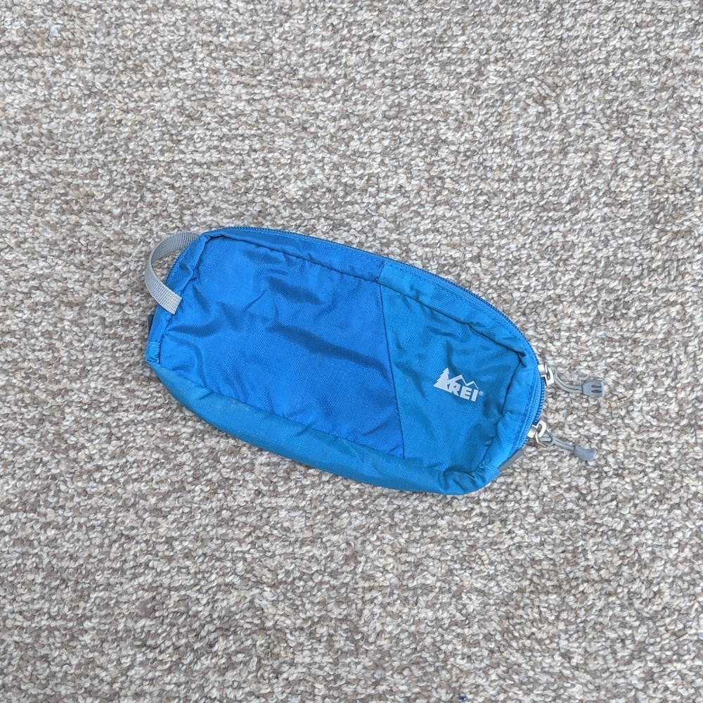 REI small toiletry bag